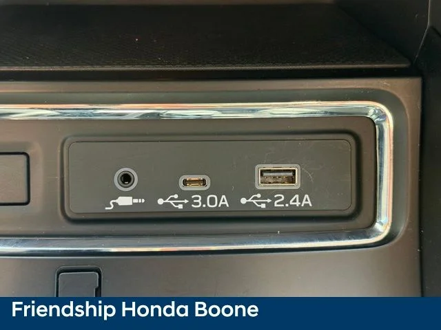 Used 2024 White Subaru Onyx Edition image 29