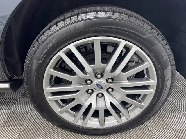 Used 2023 Blue Ford Limited image 11