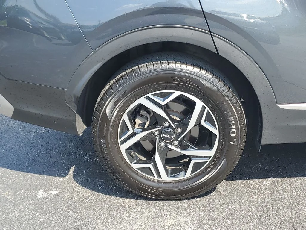 Used 2023 Gray Kia LX image 5