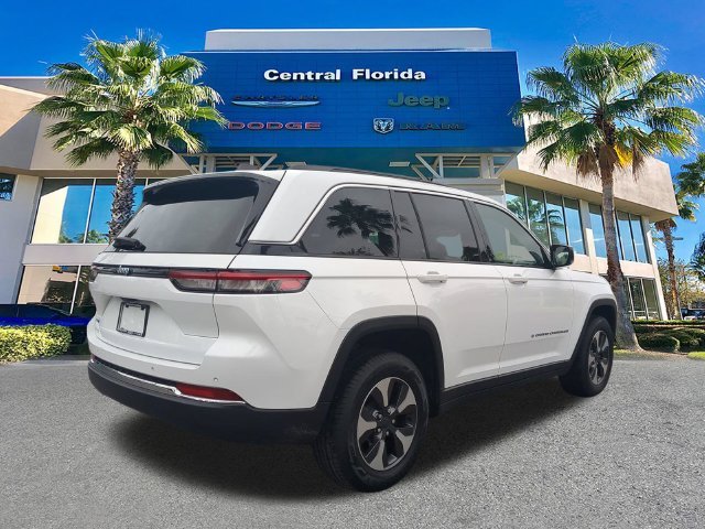 Used 2024 White Jeep 4xe image 5