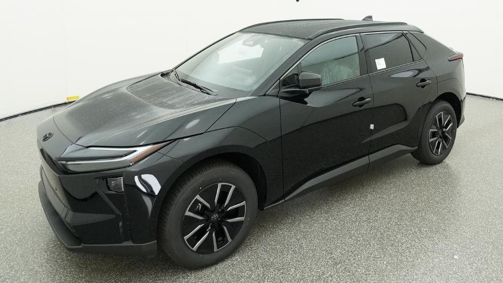 New 2026 Midnight Black Metallic Toyota XLE image 39