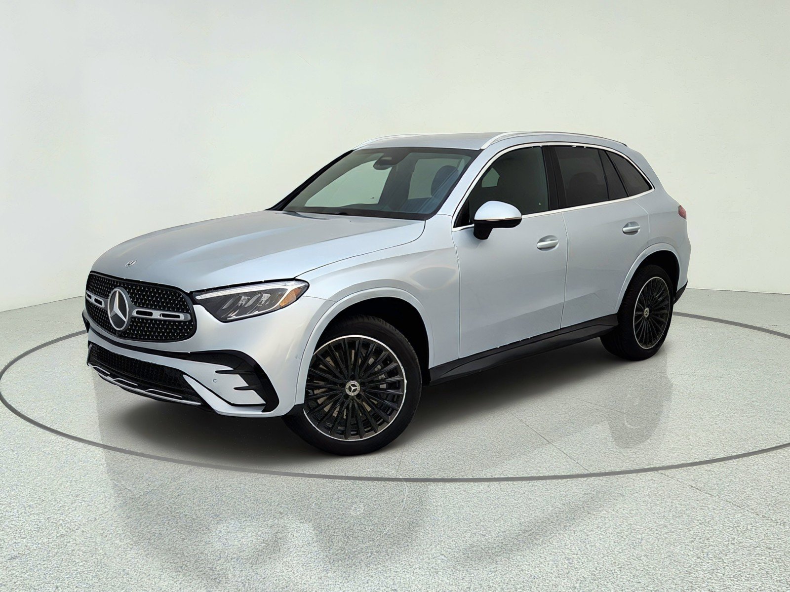 2026 Mercedes-Benz GLC
