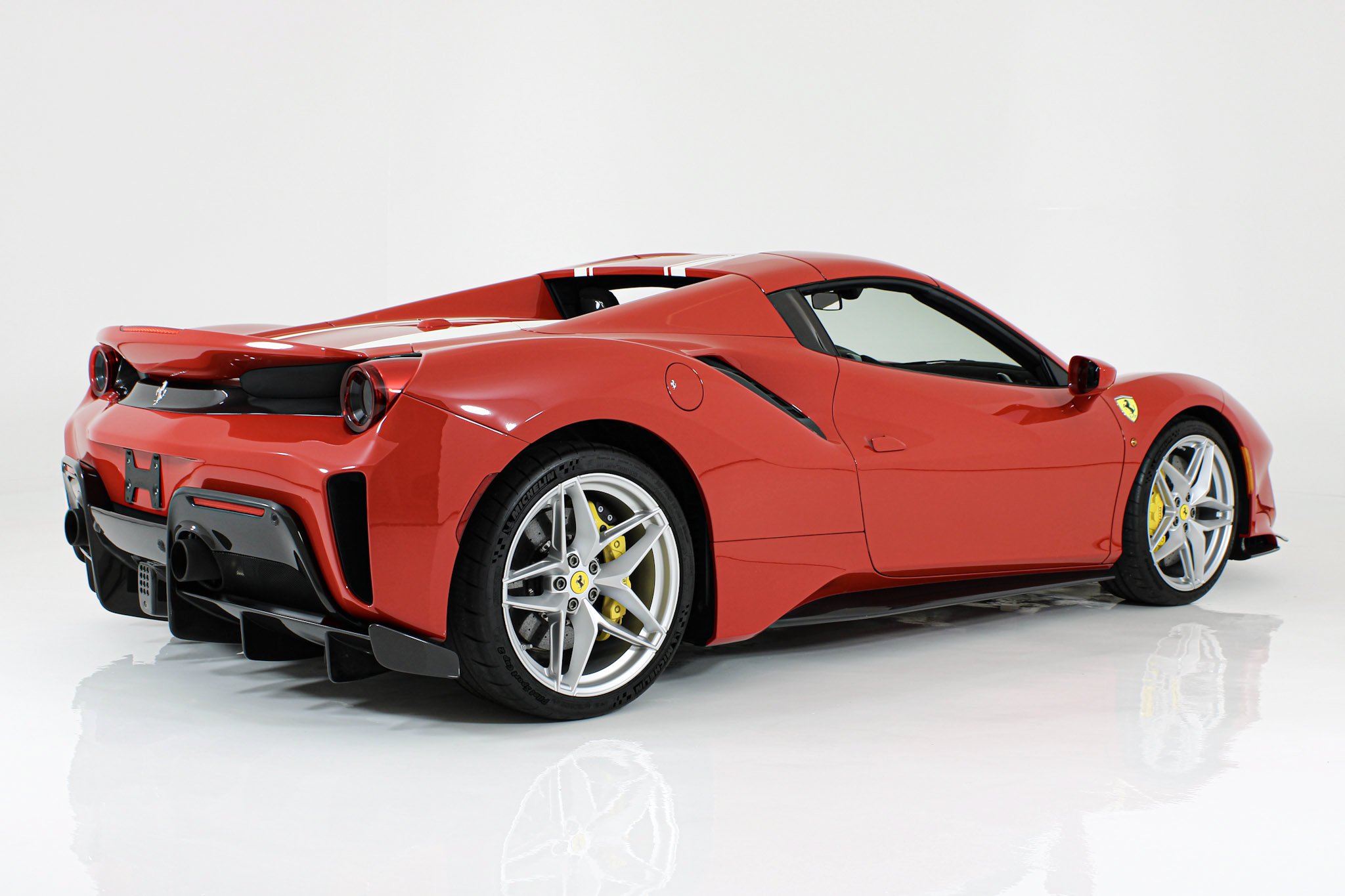 Certified Used 2019 Red Ferrari  image 13