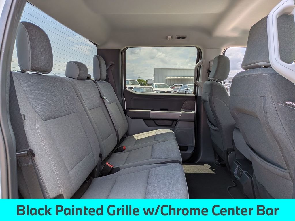 Used 2025 White Ford XLT image 27