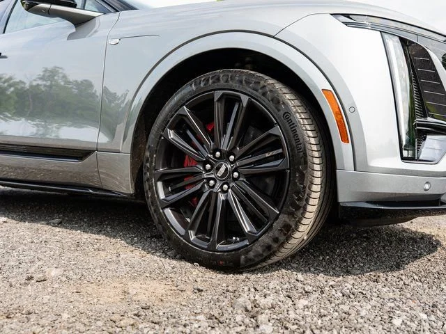 2026 Cadillac LYRIQ V Premium - Photo 16