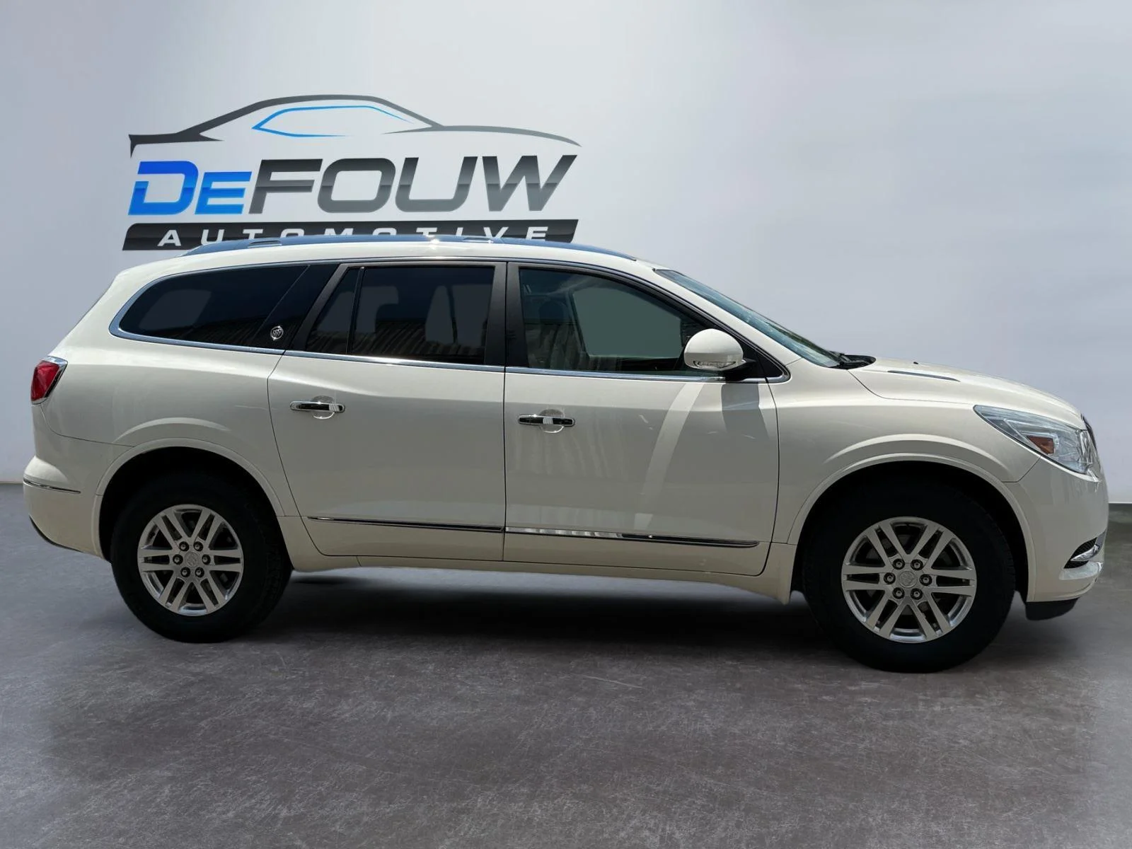 Used 2015 Buick Enclave Convenience with VIN 5GAKRAKD5FJ201952 for sale in Lafayette, IN