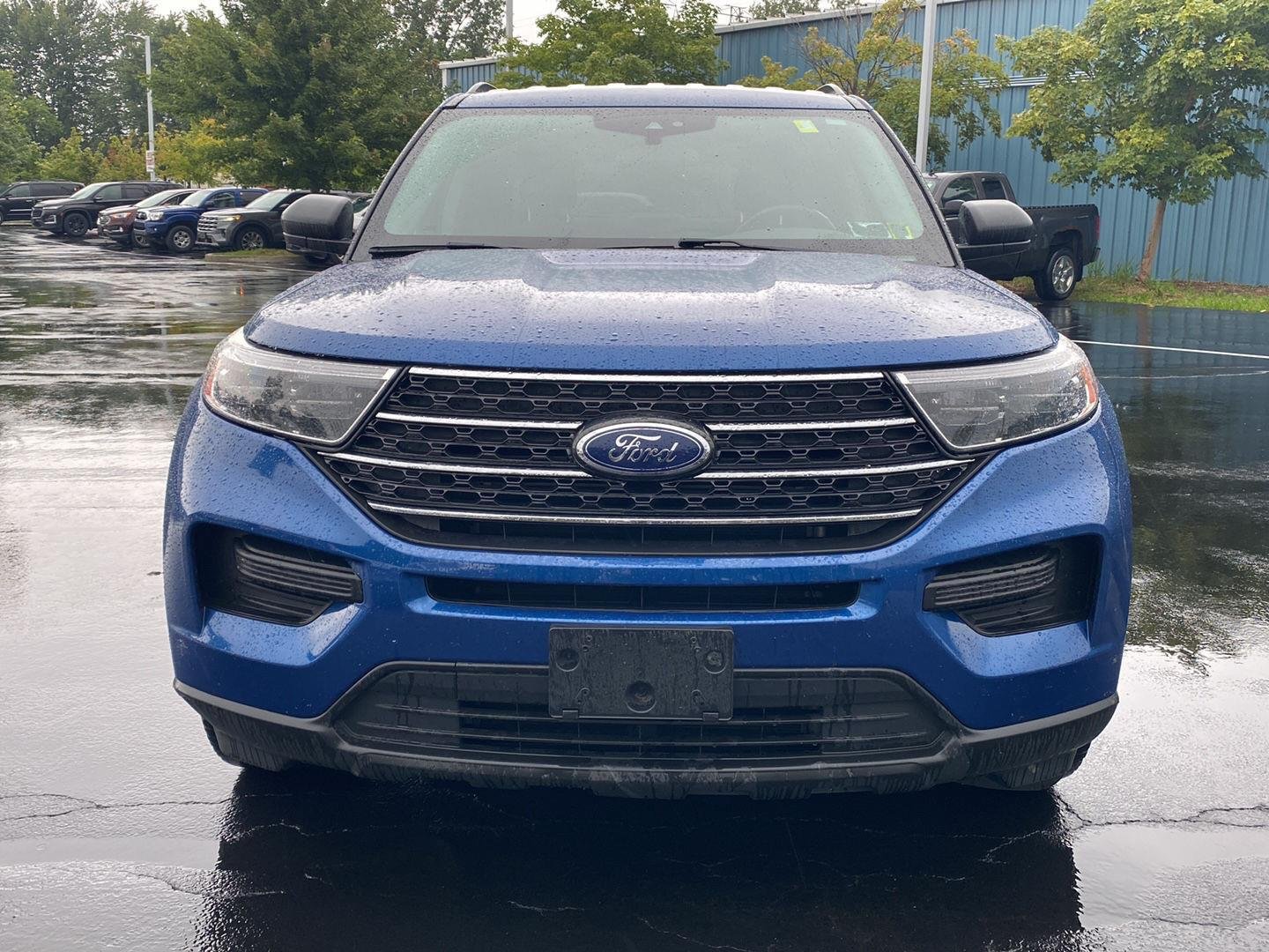 Used 2023 Atlas Blue Ford XLT image 5