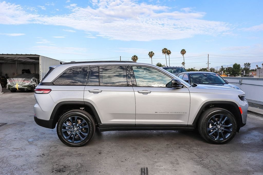 New 2026 Silver Jeep 85th Anniversary Edition image 13