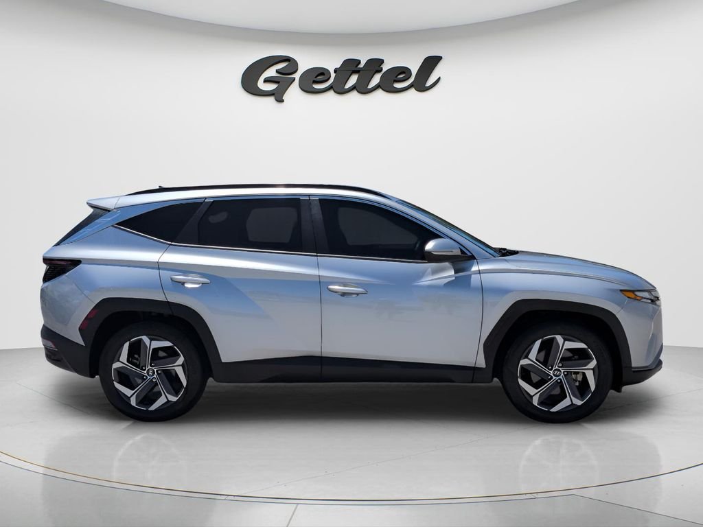 Used 2024 Silver Hyundai SEL image 3