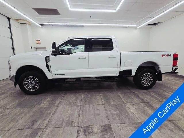 Certified Used 2025 Oxford White Ford Lariat image 7