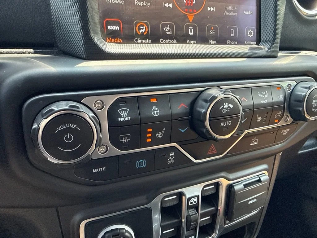 Used 2021 Red Jeep Unlimited Sahara image 20