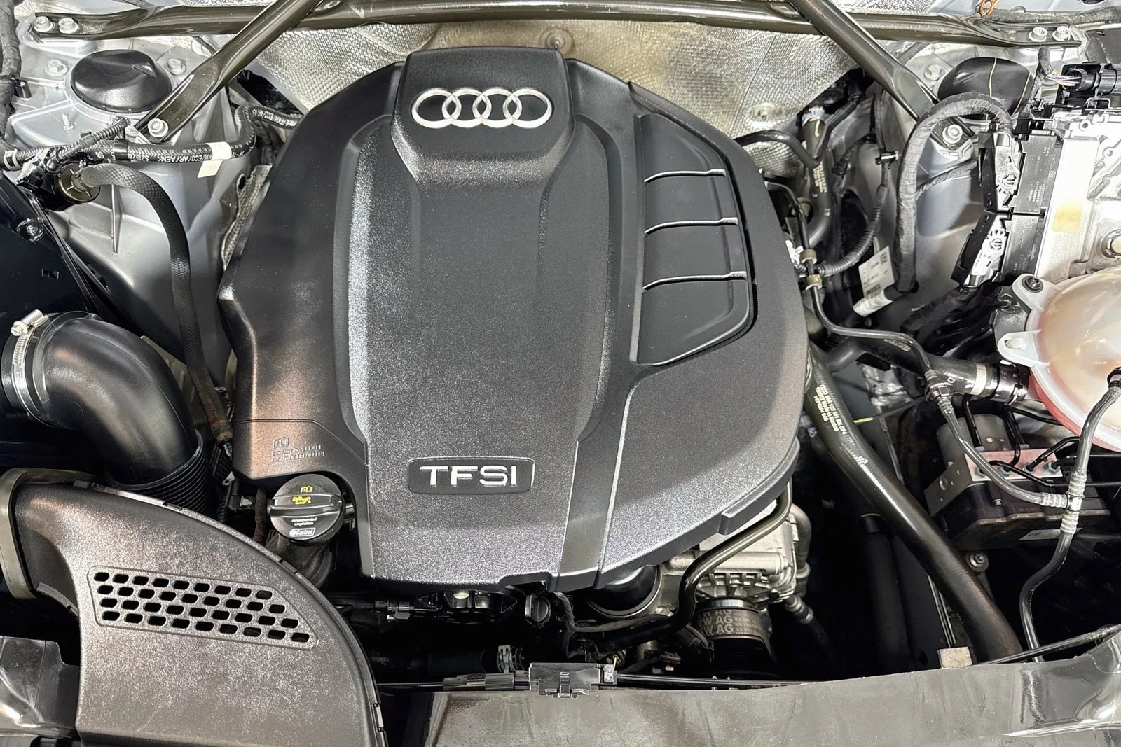 Used 2019 Silver Audi Premium image 5
