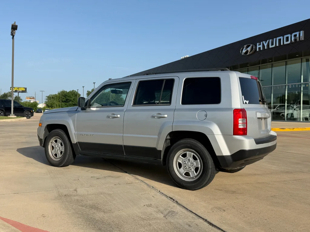 Used 2011 Bright Silver Metallic Clearcoat Jeep Sport image 3