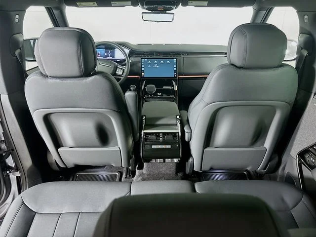 Certified Used 2025 Eiger Gray Land Rover SE image 23