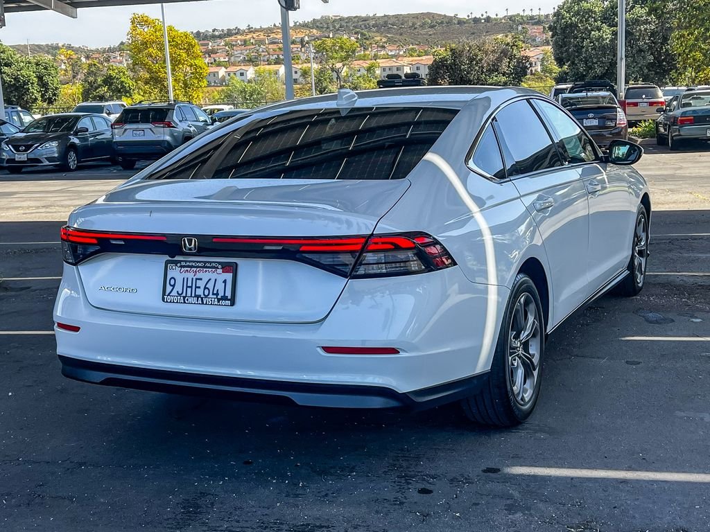 Used 2024 White Honda EX image 6