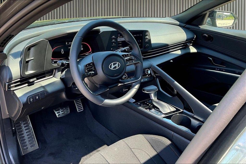 New 2026 Amazon Gray Hyundai SEL Sport image 7