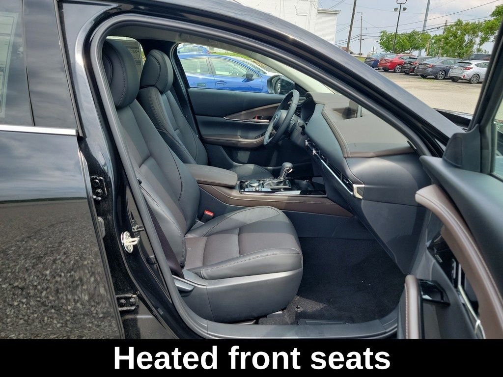 2025 Mazda CX-30 Premium - Photo 13
