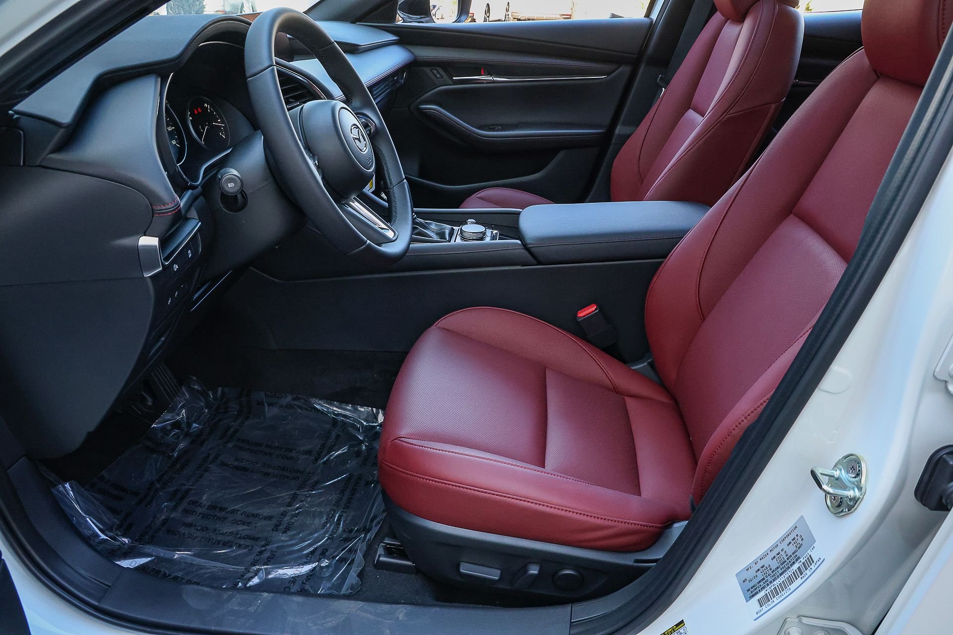 2026 Mazda Mazda3 Carbon Edition - Photo 9