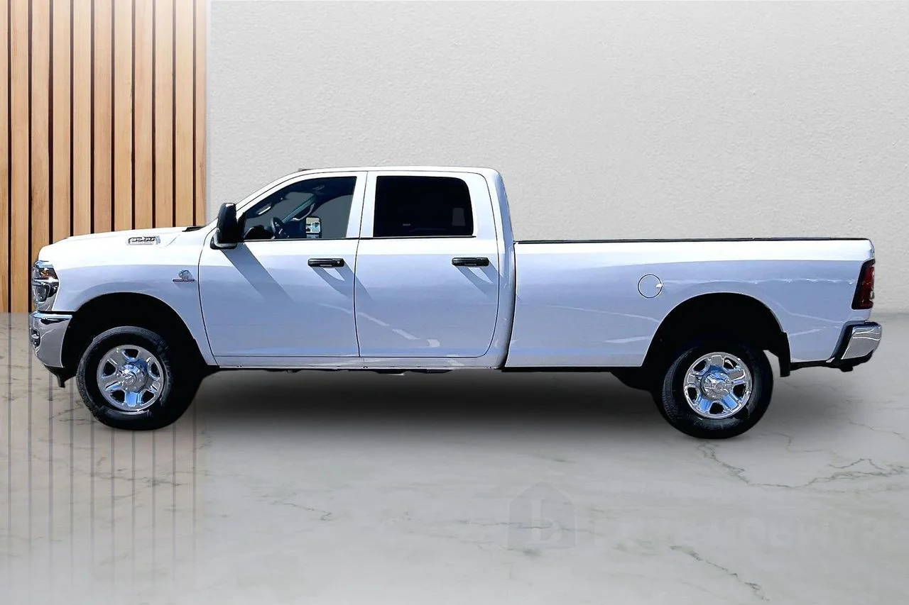 New 2026 Bright White Clear-Coat Exterior Paint RAM Tradesman image 5