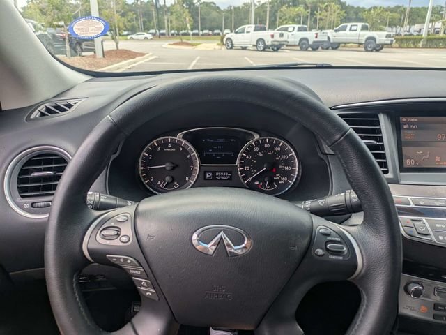 Used 2014 Silver INFINITI Base image 31