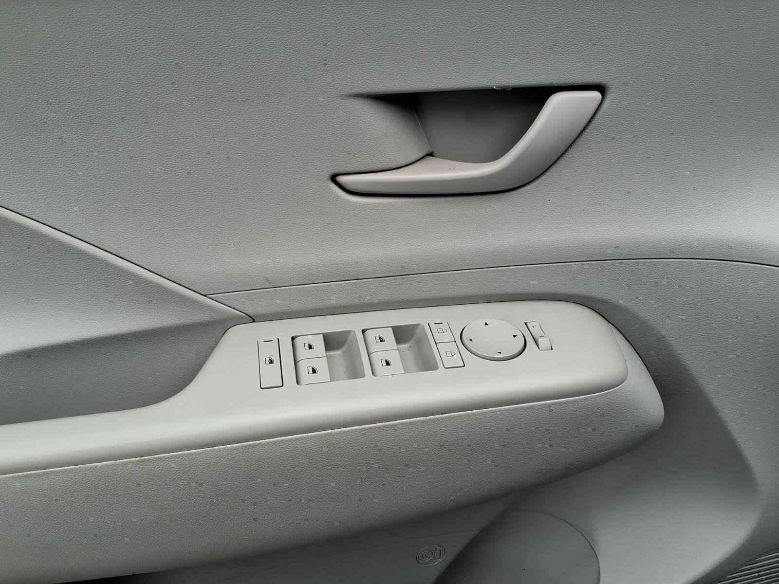 2024 Hyundai Kona SEL - Photo 23