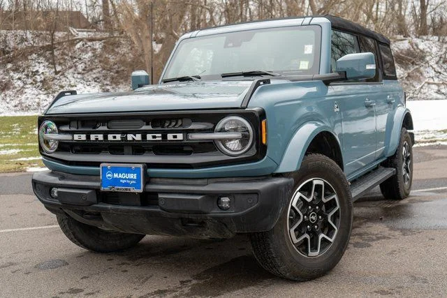 2023 Ford Bronco Outer Banks Advanced 4WD 4-door's photo