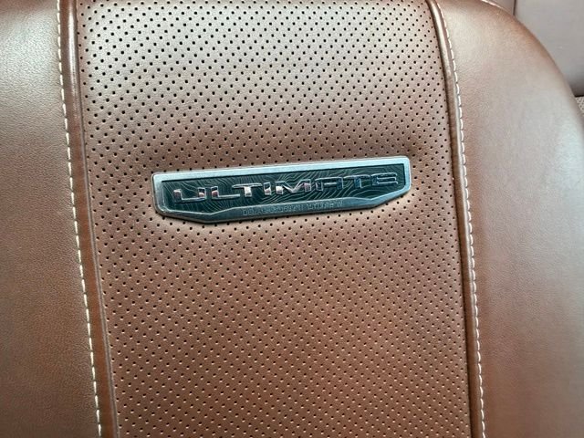 Used 2025 Onyx Black GMC Denali Ultimate image 36