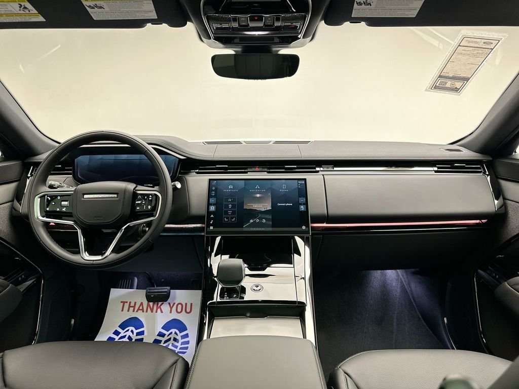 Used 2025 Fuji White Land Rover SE image 13