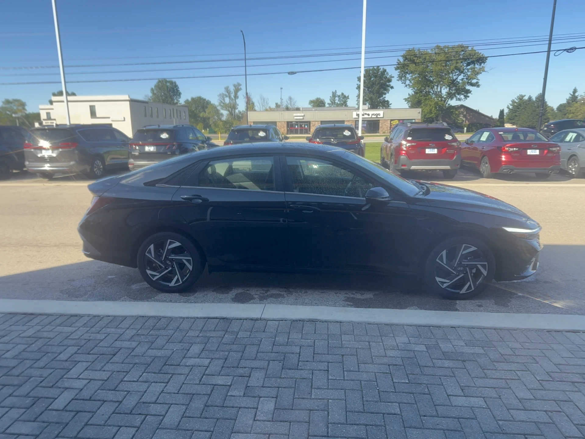 New 2026 Abyss Black Pearl Hyundai Limited image 4