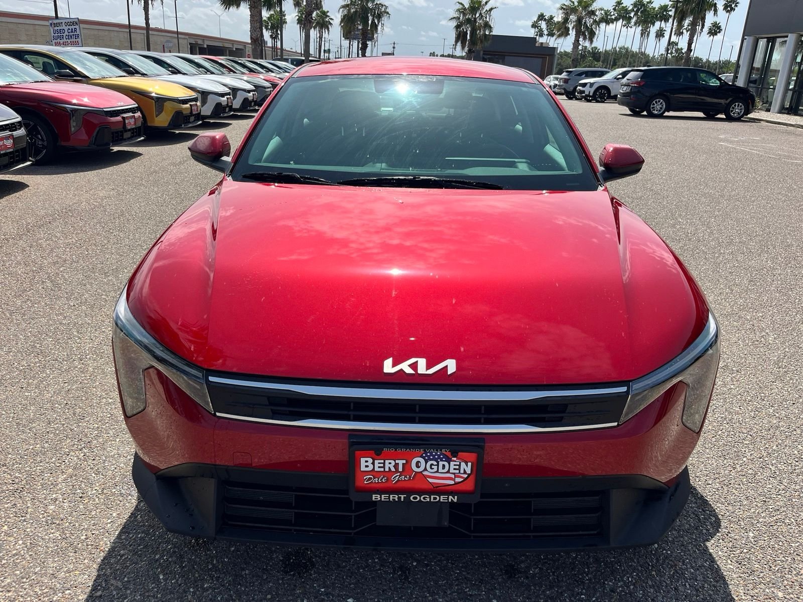 Used 2025 Red Kia LXS image 2