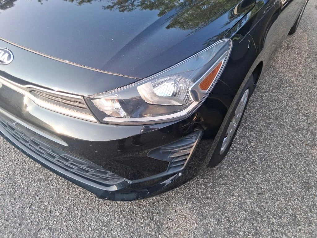 Used 2021 Black Kia S image 13