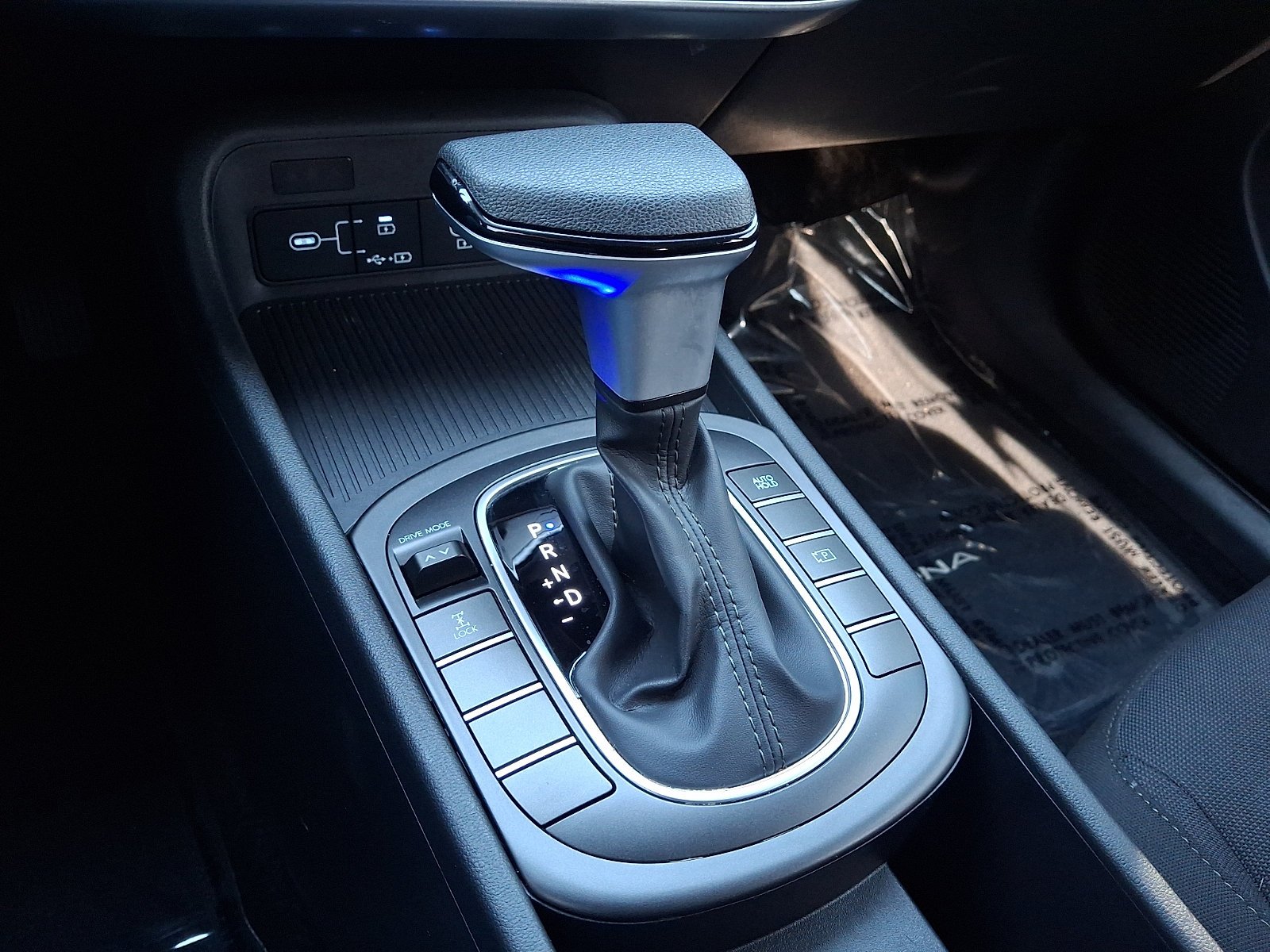 2026 Hyundai Kona SE - Photo 15