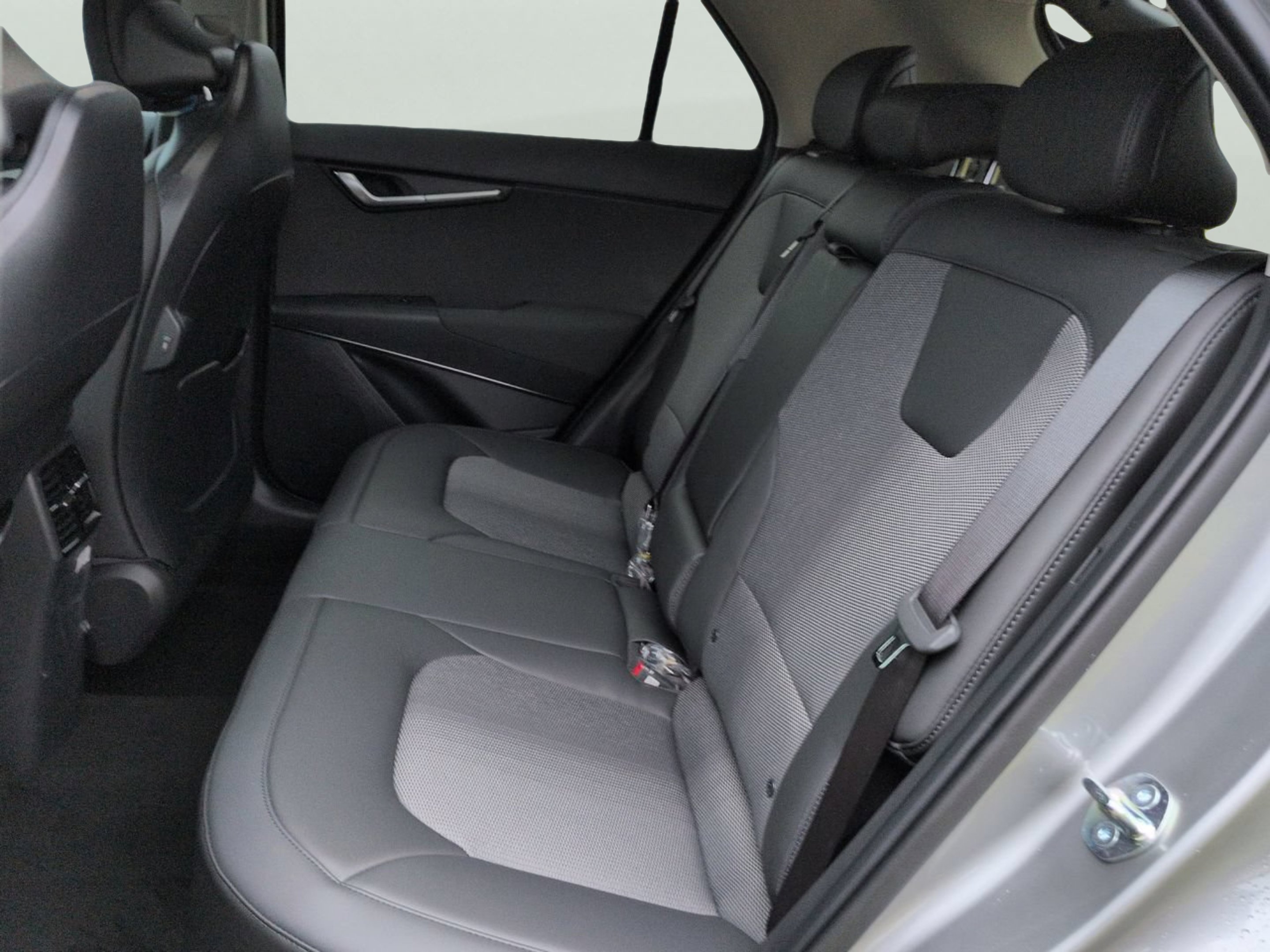 New 2026 Steel Gray Kia EX image 16