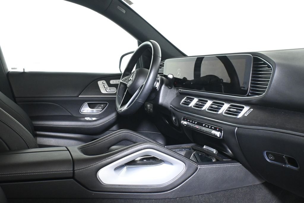 Certified Used 2025 Black Mercedes-Benz GLE 350 image 32