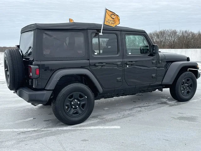 Used 2022 Black Jeep Unlimited Sport image 8