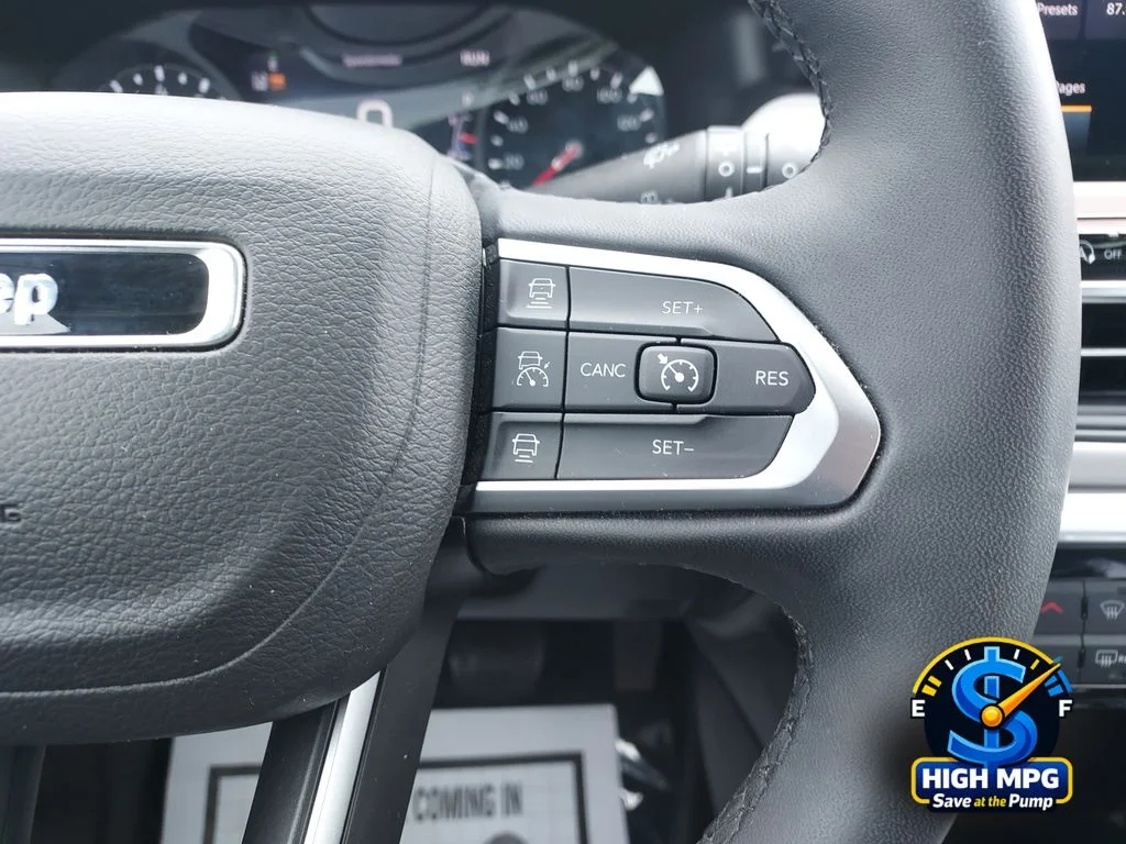 Used 2025 Blue Jeep Limited image 17