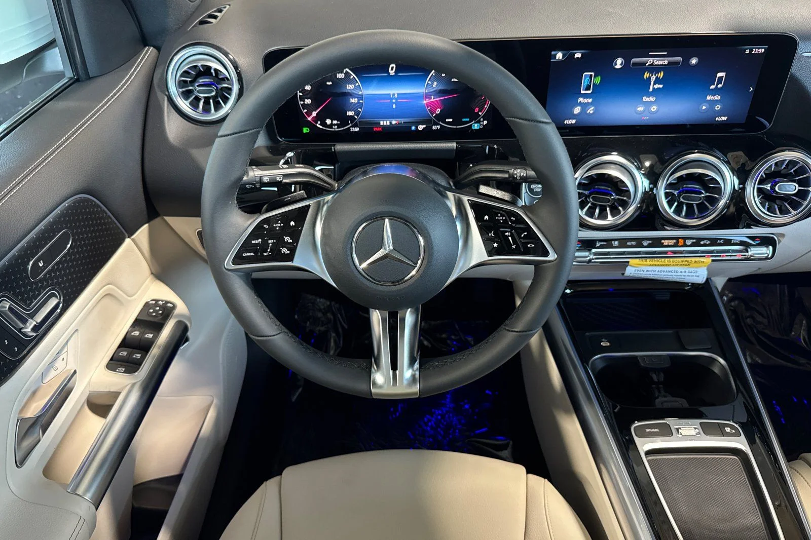New 2026 Polar White Mercedes-Benz GLA 250 image 11