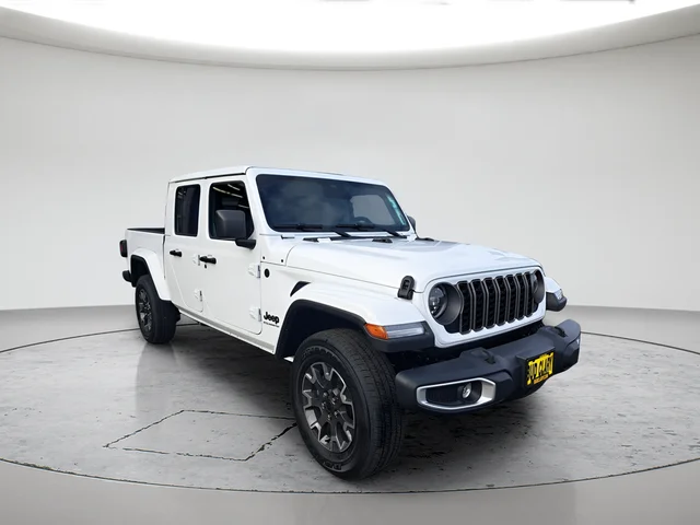 2026 Jeep Gladiator Sahara