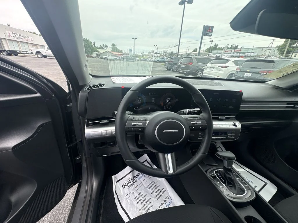 Used 2026 Gray Hyundai SEL Sport image 14