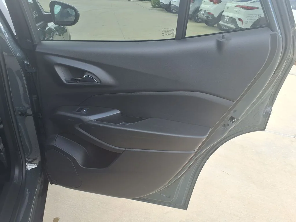 Used 2025 Gray Chevrolet LT image 19