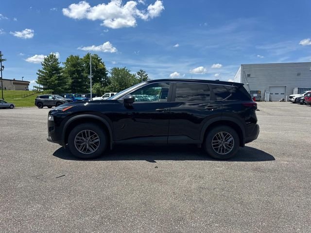 Used 2023 Black Nissan S image 7