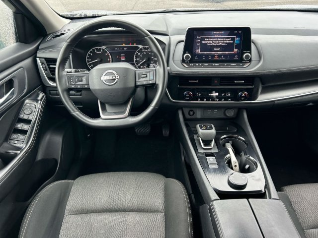 Used 2025 Gray Nissan SV image 15
