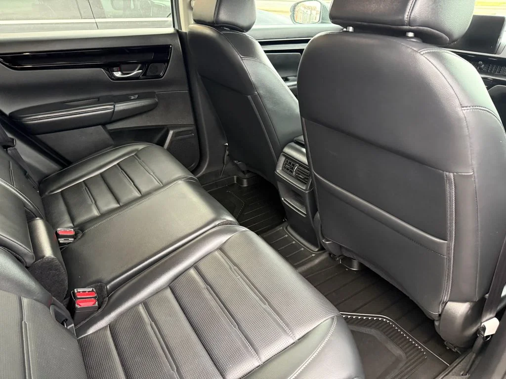 Used 2023 Gray Honda EX-L image 15