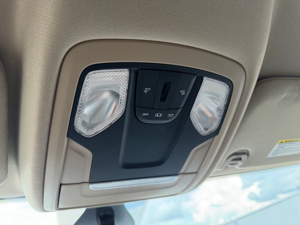 Used 2019 White Ram Big Horn image 23