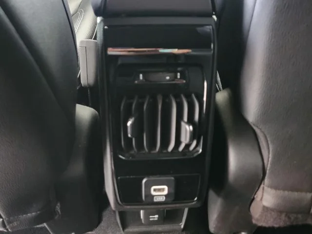 Certified Used 2024 Gray Jeep Latitude image 28