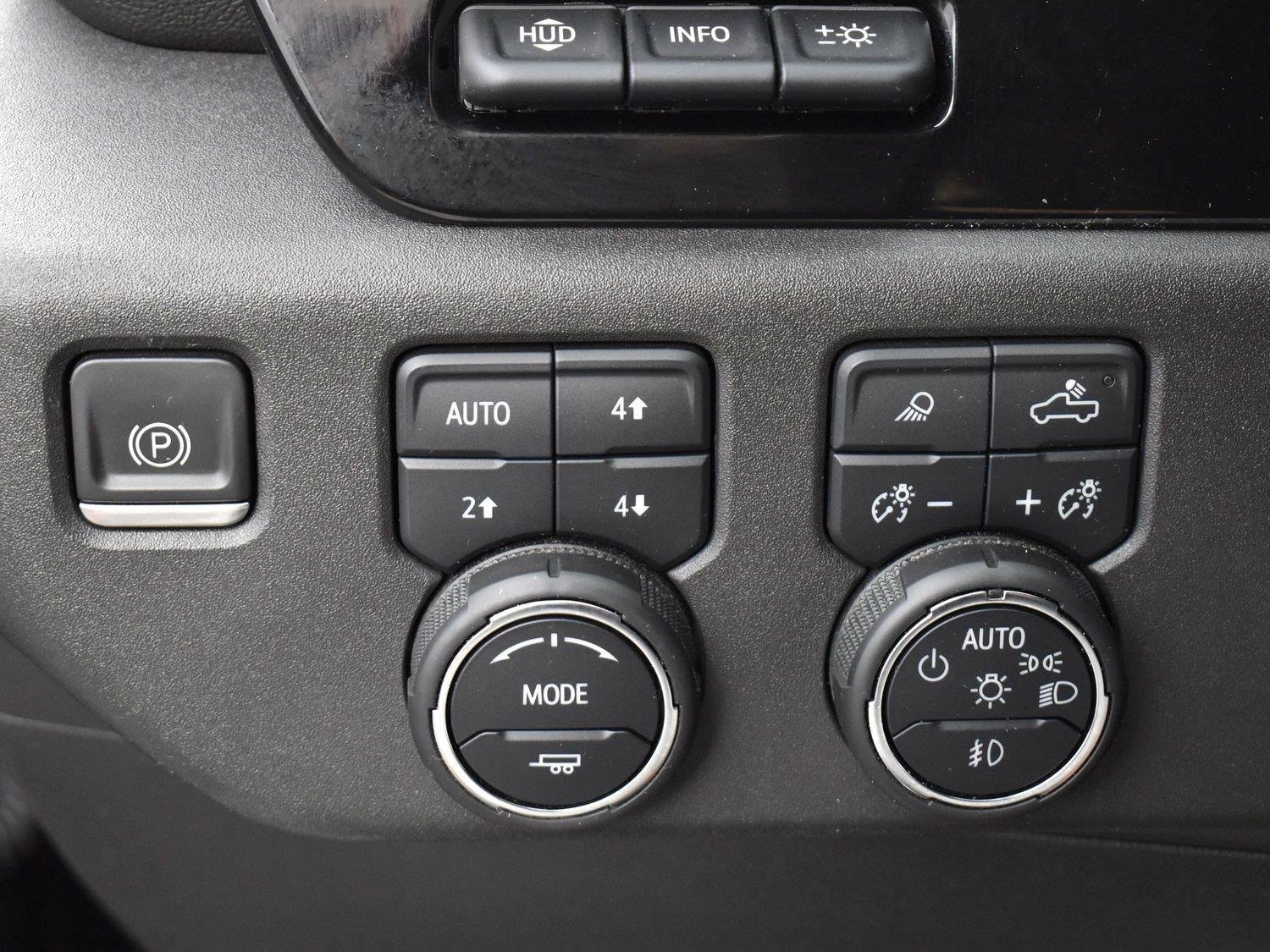 Used 2023 Black Chevrolet High Country image 26