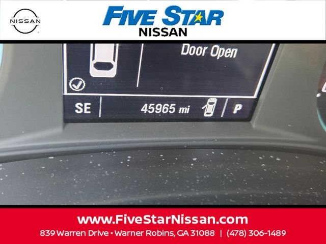 Used 2023 Gray Chevrolet LT image 28