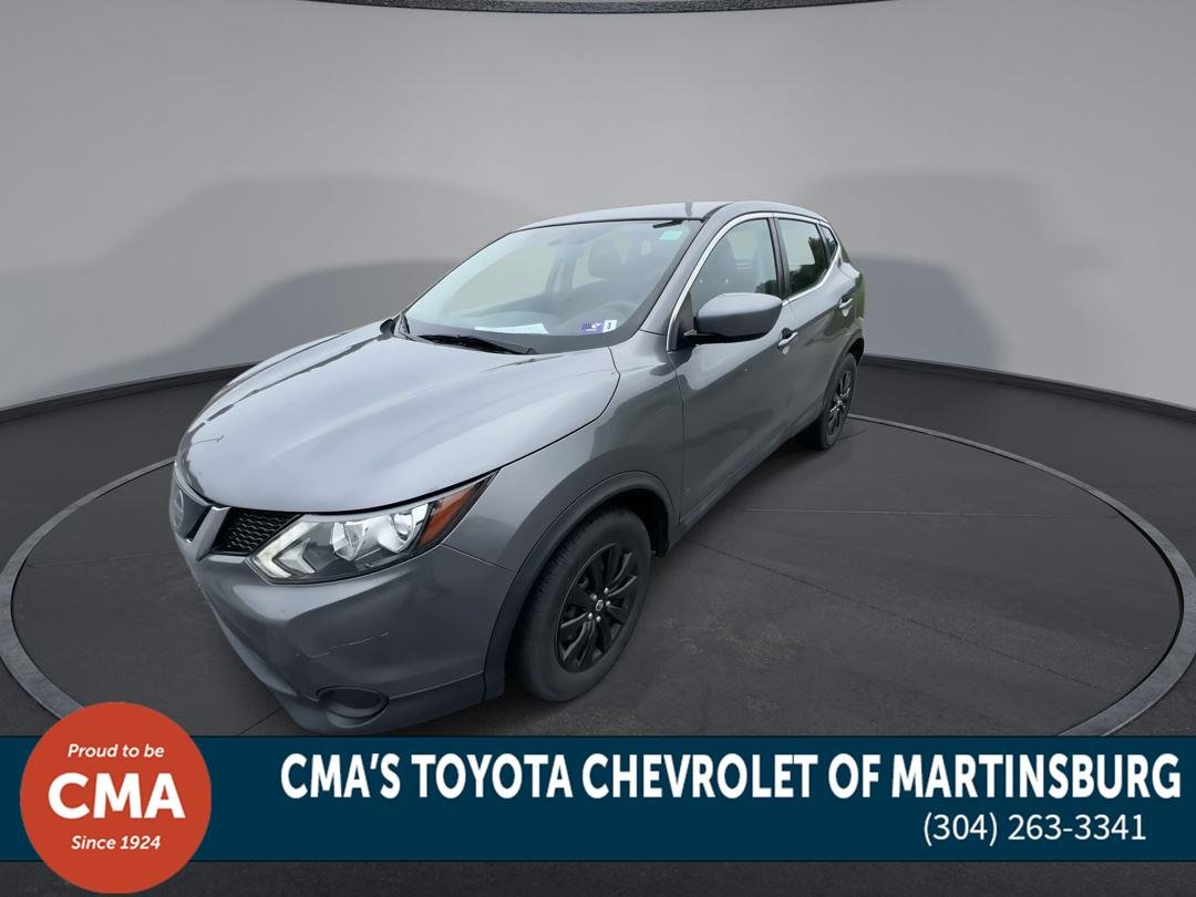 Used 2019 Gun Metallic Nissan S image 4