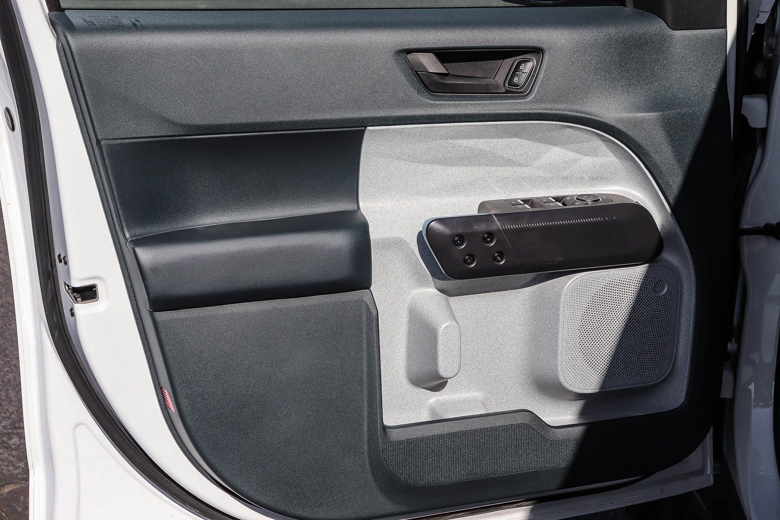 Used 2026 Oxford White Ford XLT image 21