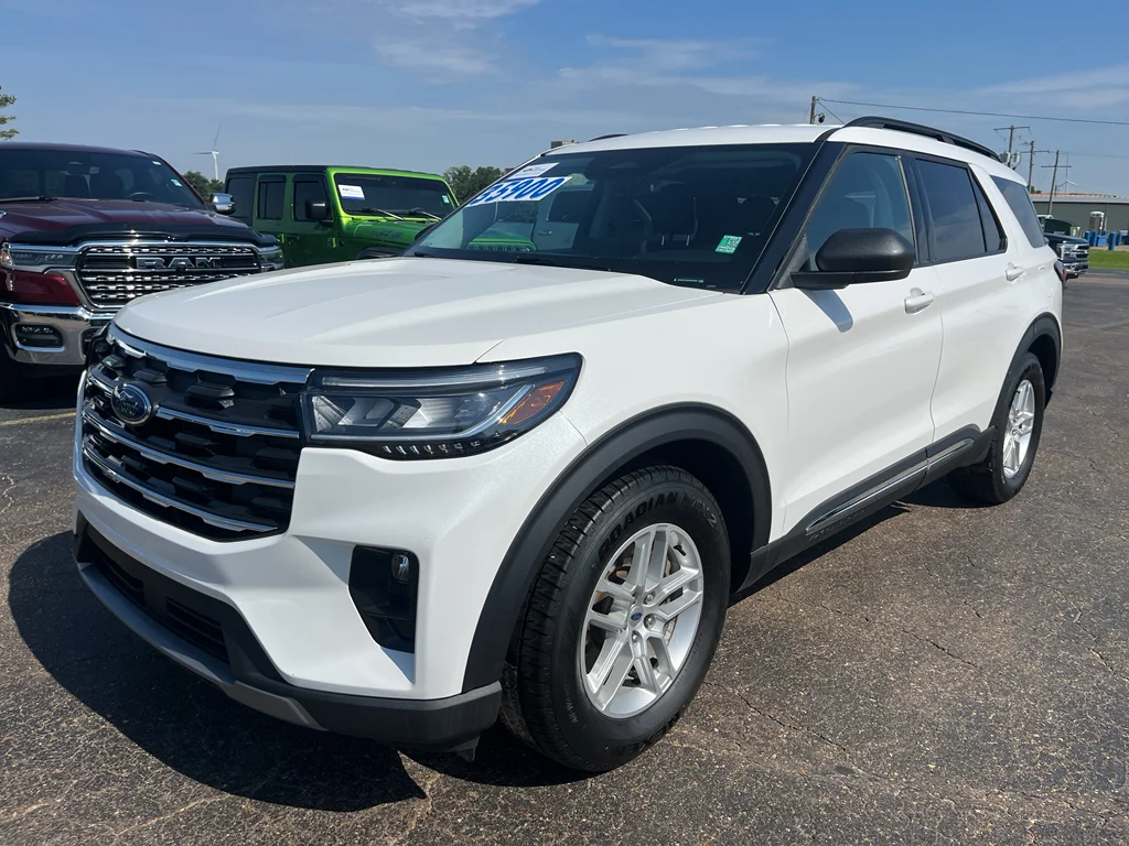 2025 Ford Explorer Active RWD (PL535)'s photo
